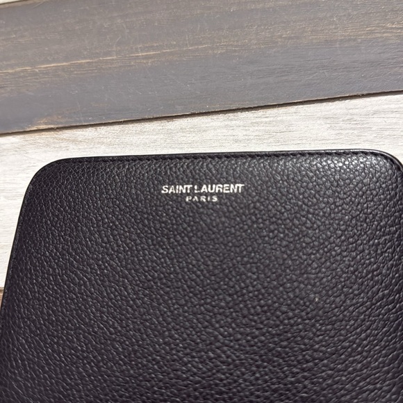 YSL Leather Compact Wallet. Black - Picture 10 of 11
